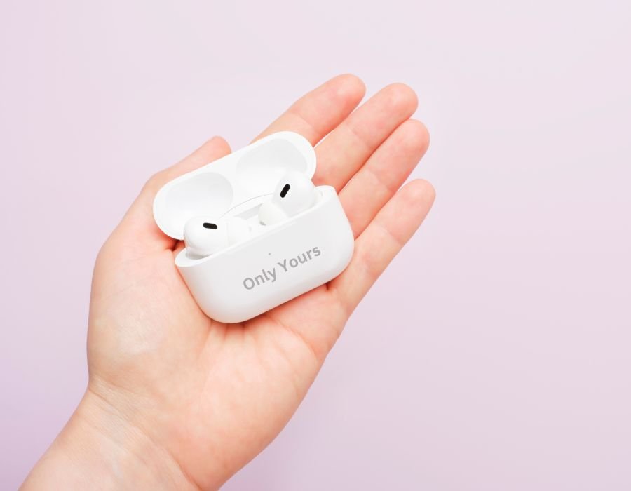 Best Airpods Engraving ideas for girlfriend