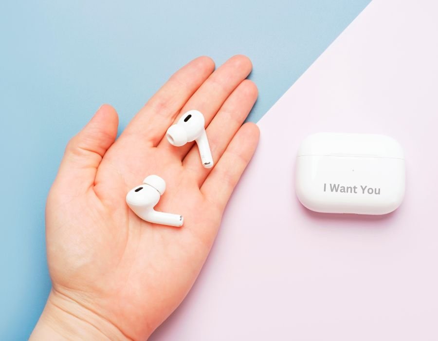 Best Airpods Engraving ideas for girlfriend