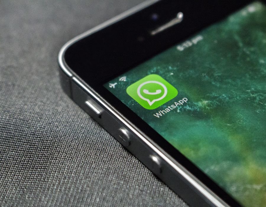 How To Hide Last Seen Status On WhatsApp iPhone